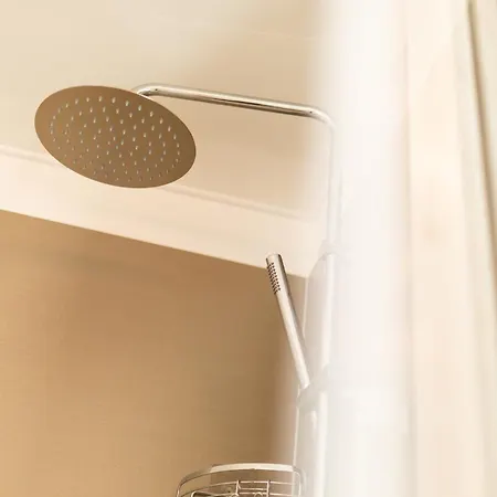 Hausboote Am Lankenauer Höft