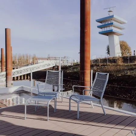 Hausboote Am Lankenauer Hoeft *