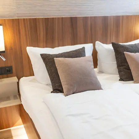 Hausboote Am Lankenauer Hoeft Brema