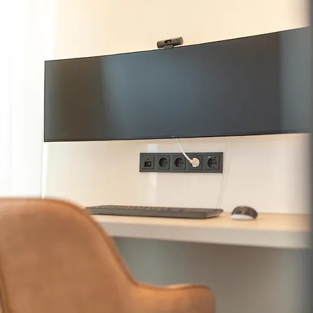 Hausboote Am Lankenauer Hoeft * Brema