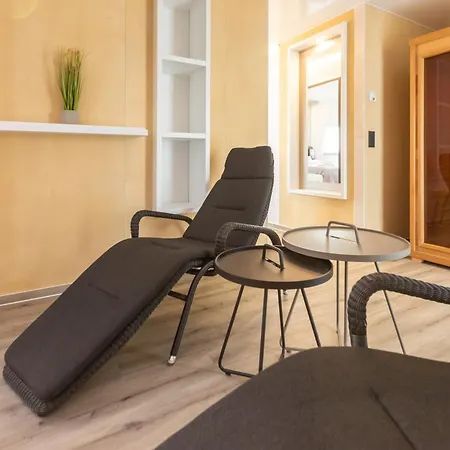 Botel Hausboote Am Lankenauer Hoeft Brema