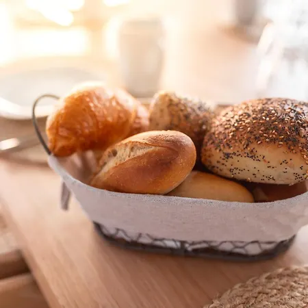 Hausboote Am Lankenauer Hoeft