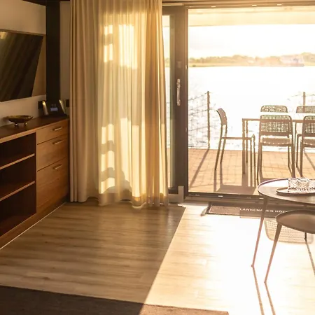 보트호텔 Hausboote Am Lankenauer Hoeft *