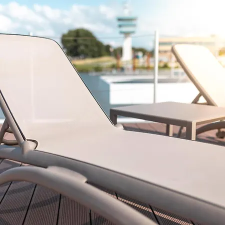 Hausboote Am Lankenauer Hoeft Botel Brema