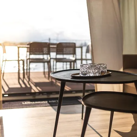 Botel Hausboote Am Lankenauer Hoeft *