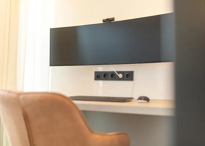 Hausboote Am Lankenauer Hoeft * Brema