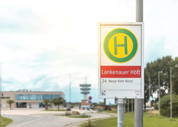 Hausboote Am Lankenauer Hoeft Tekne