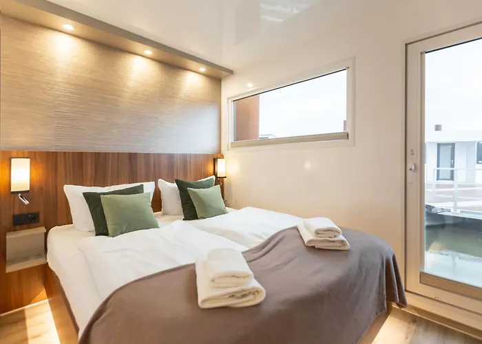 Hotel na wodzie Hausboote Am Lankenauer Hoeft *